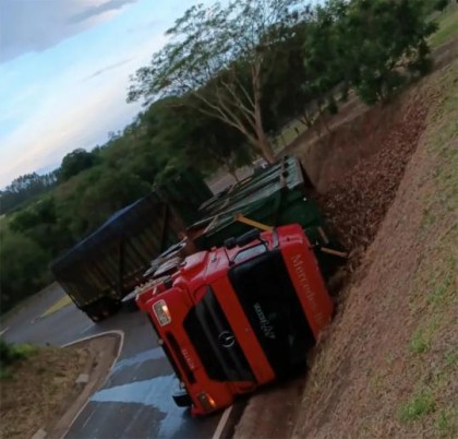 Carreta Bitrem usada à venda em São paulo SP